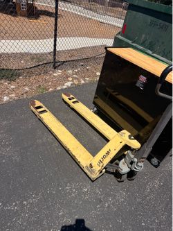 Free pallet jack (works)