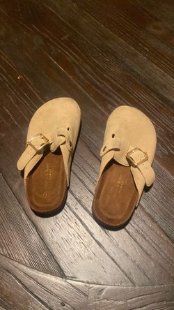 Barely Worn Girls Slip On Suede Tan Shoes