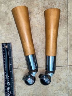 Set of 2 vintage short table legs with casters $20