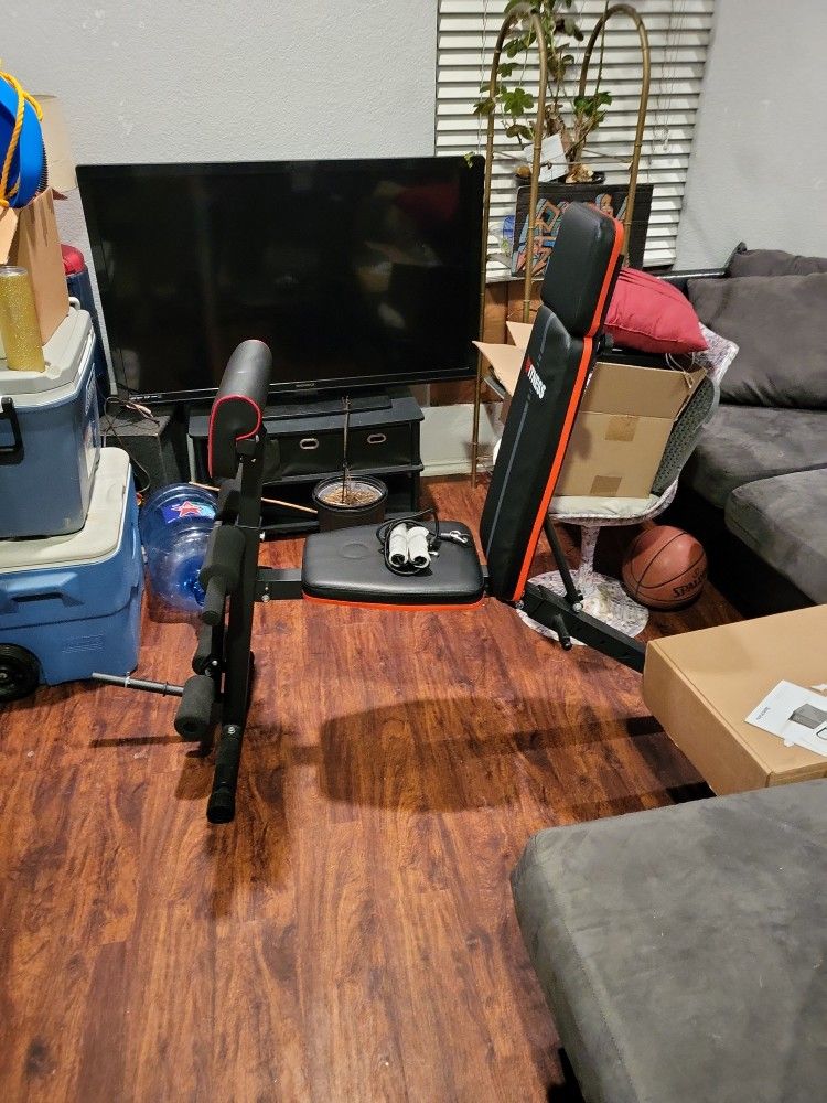 Fitness Workout Bench Woth Straps