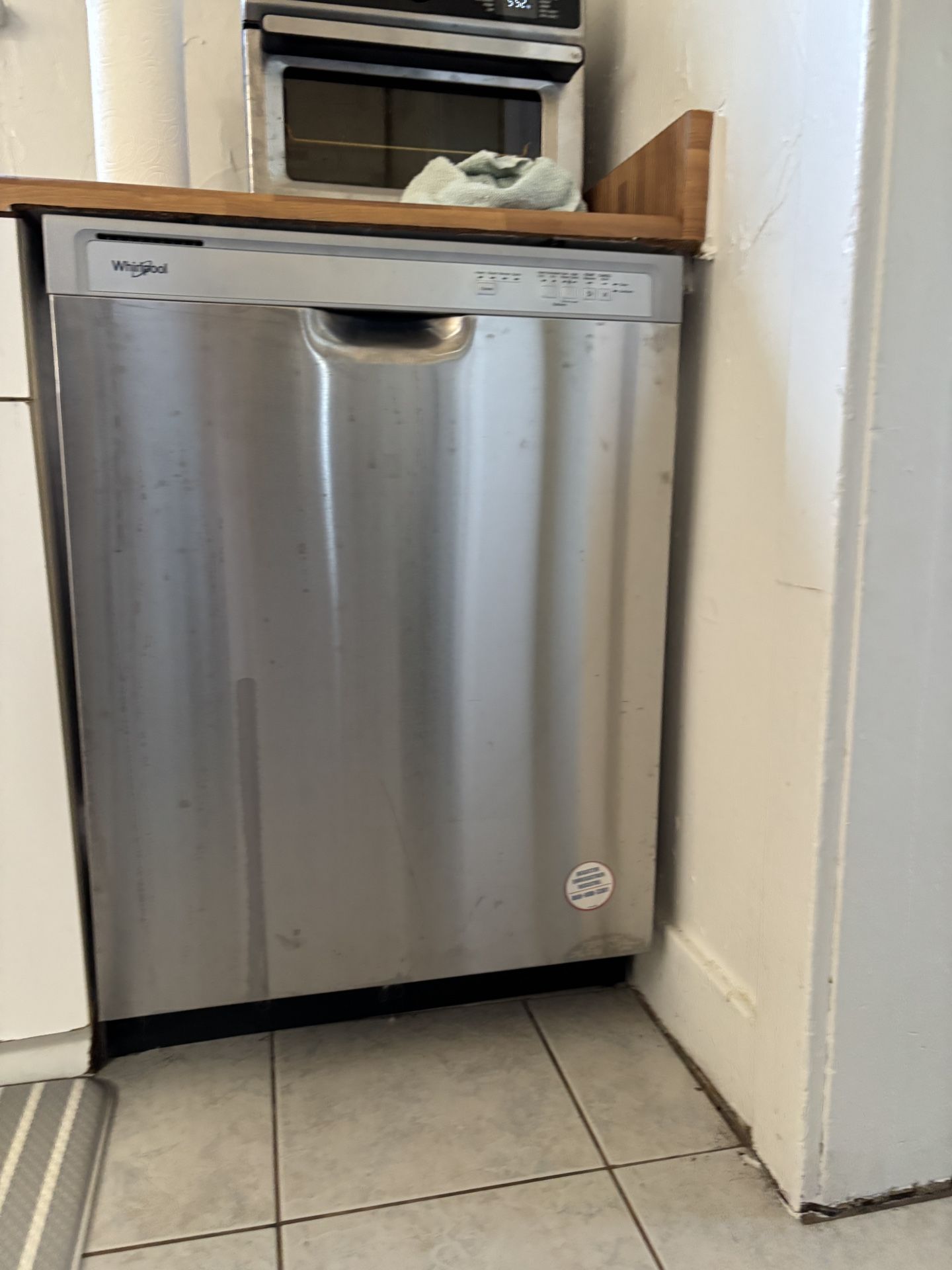 Whirlpool Dishwasher