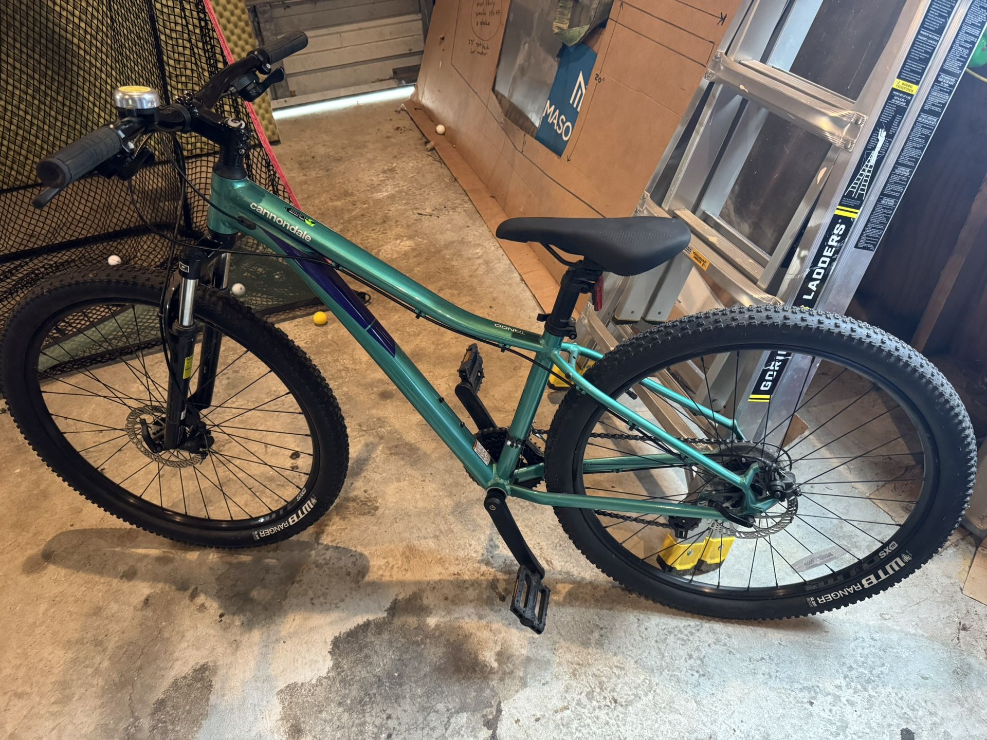 Women’s S Cannondale Tango Mt Bike