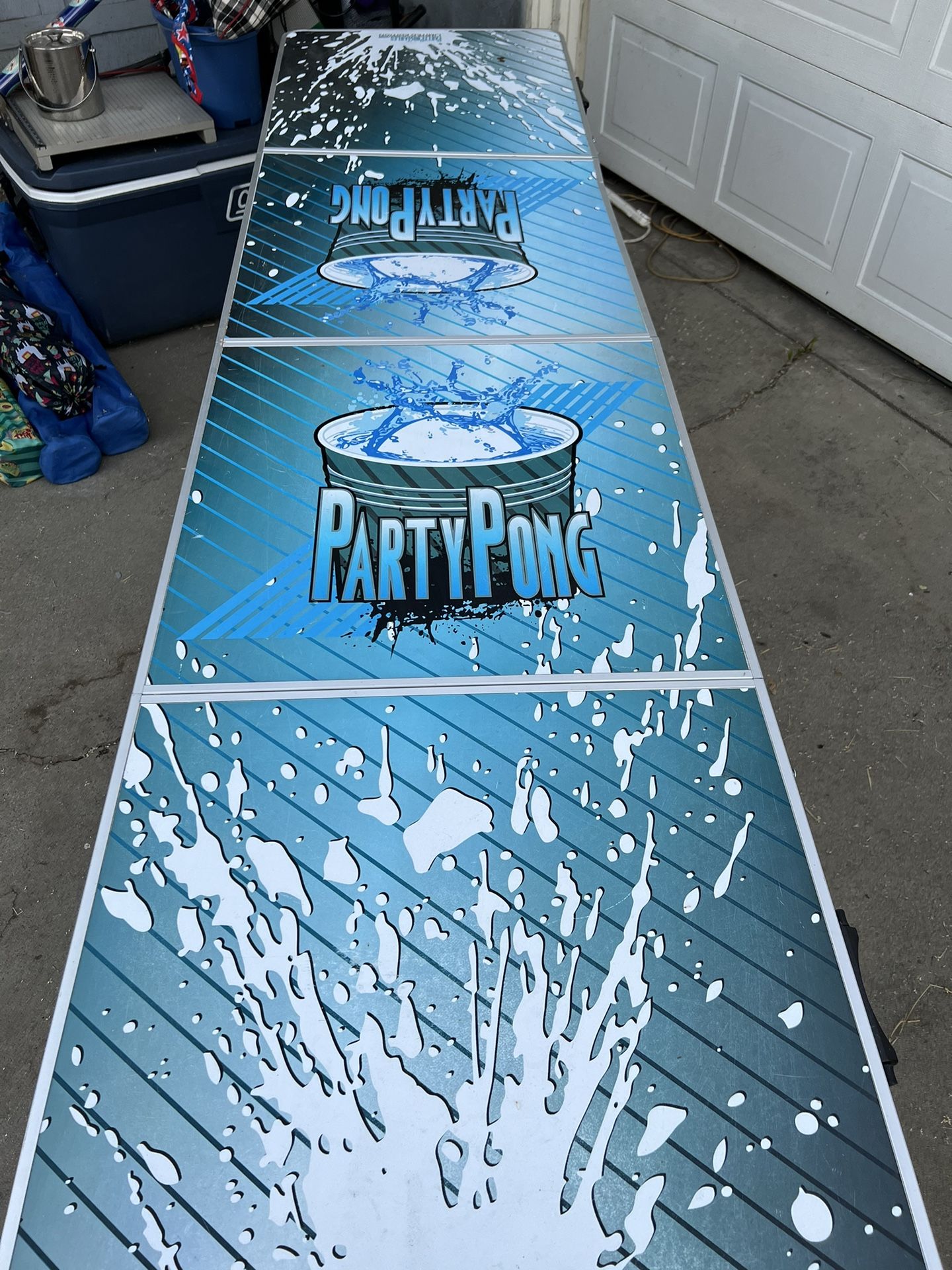 Beer pong Table