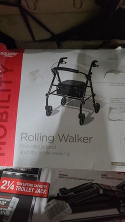 Walker with seat