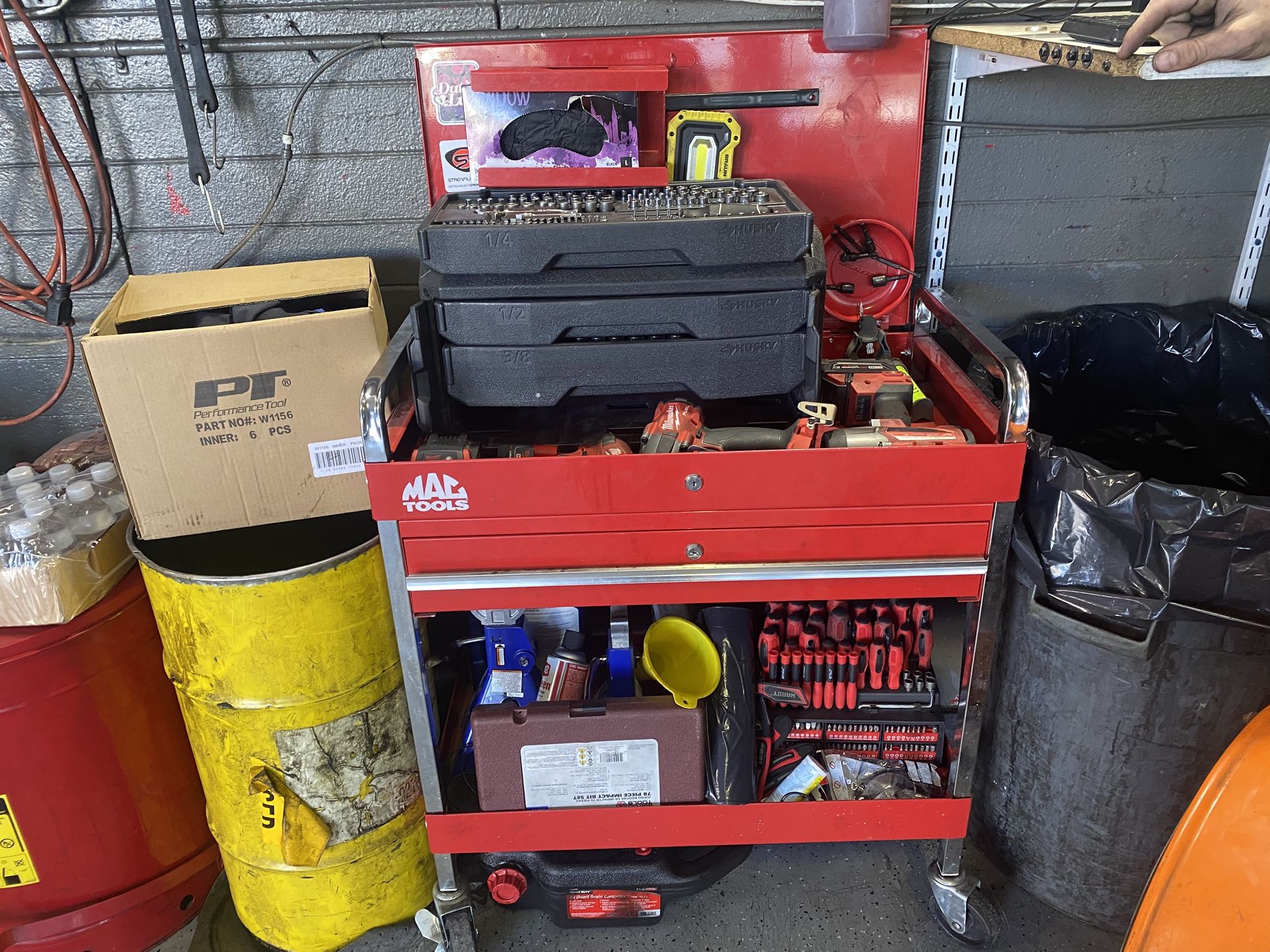 MAC TOOLS CART - Tools Not Included