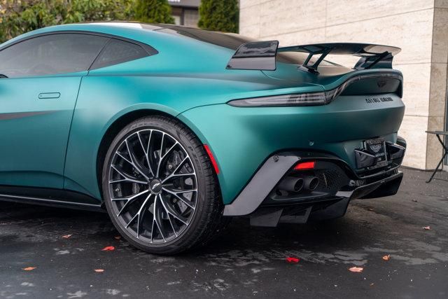 2022 Aston Martin Vantage