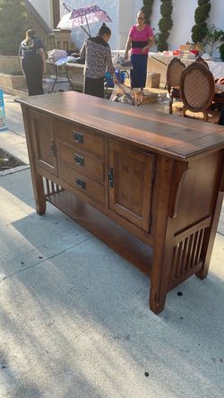 Buffet table/ entertainment center