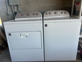 Large Capacity Whirlpool Washer & Electric Dryer