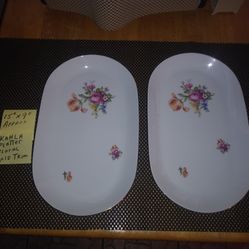 2 Kahla Platters.. No Chips No Cracks! Selling Them As A Set. All Sales Final.