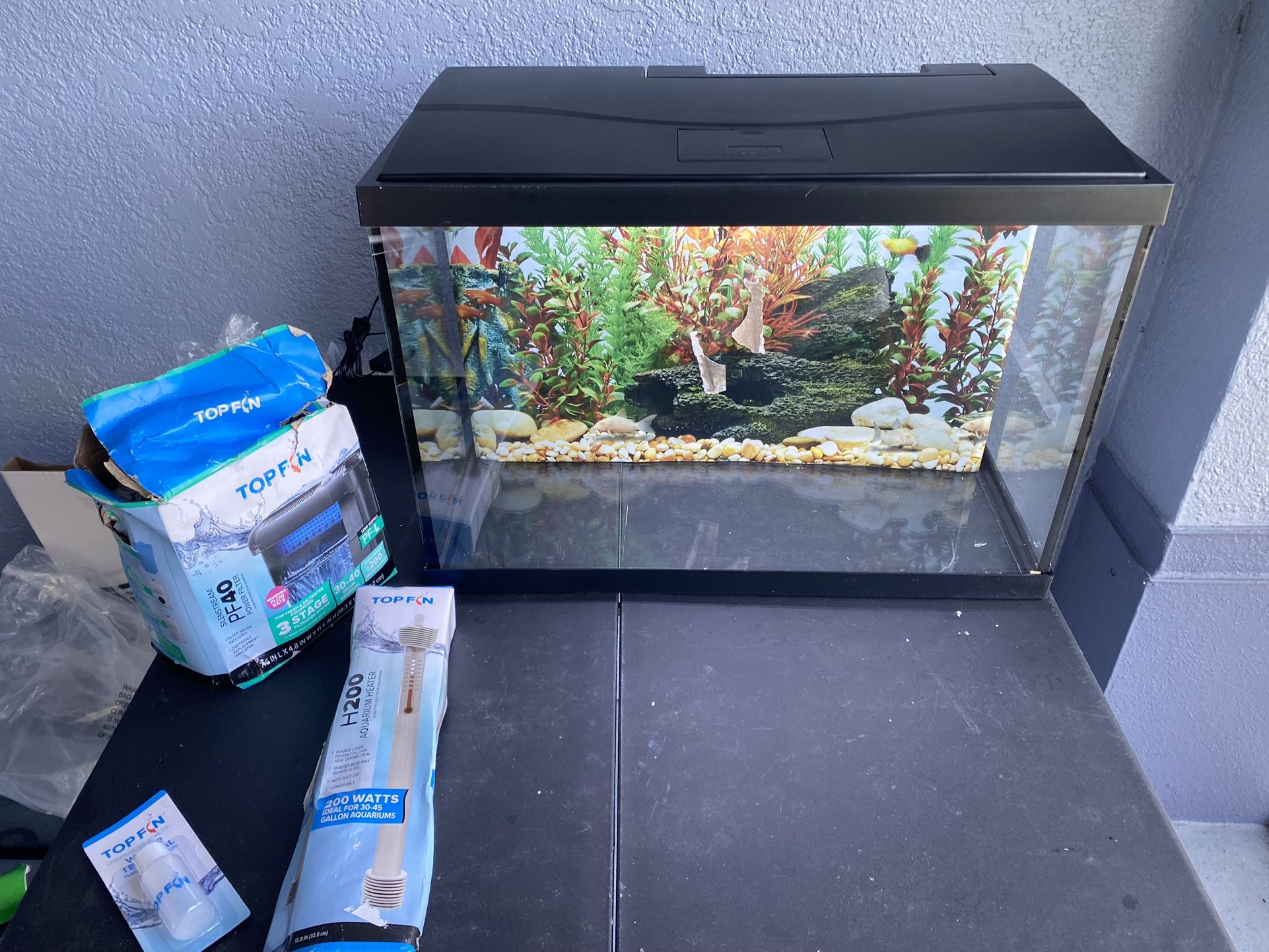 Top Fin Essentials Aquarium Starter Kit 20G