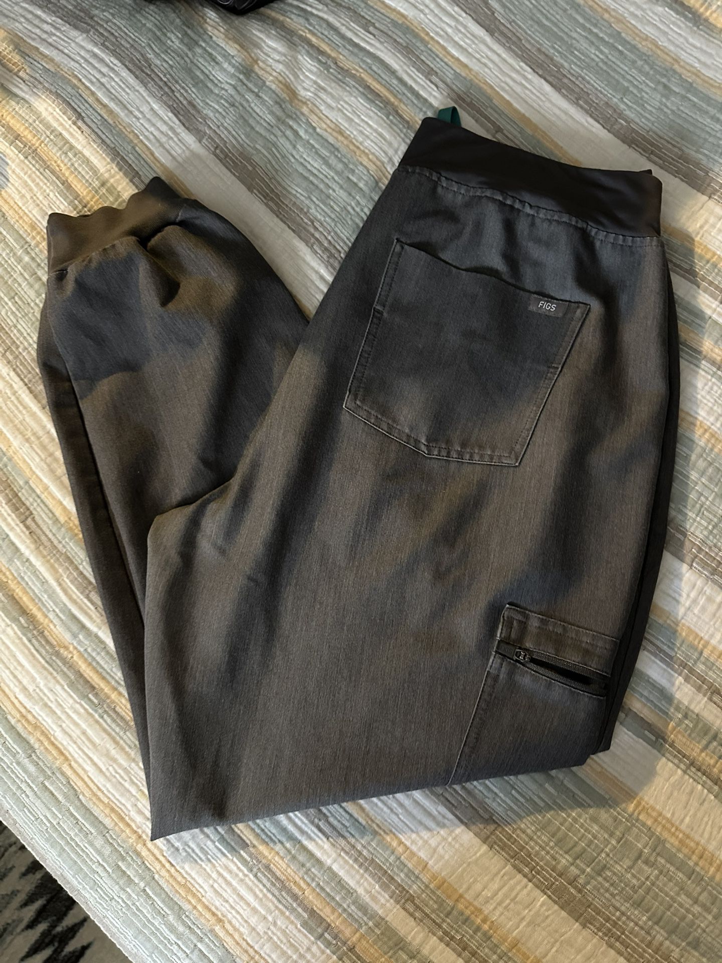 Large Figs Scrub Pants