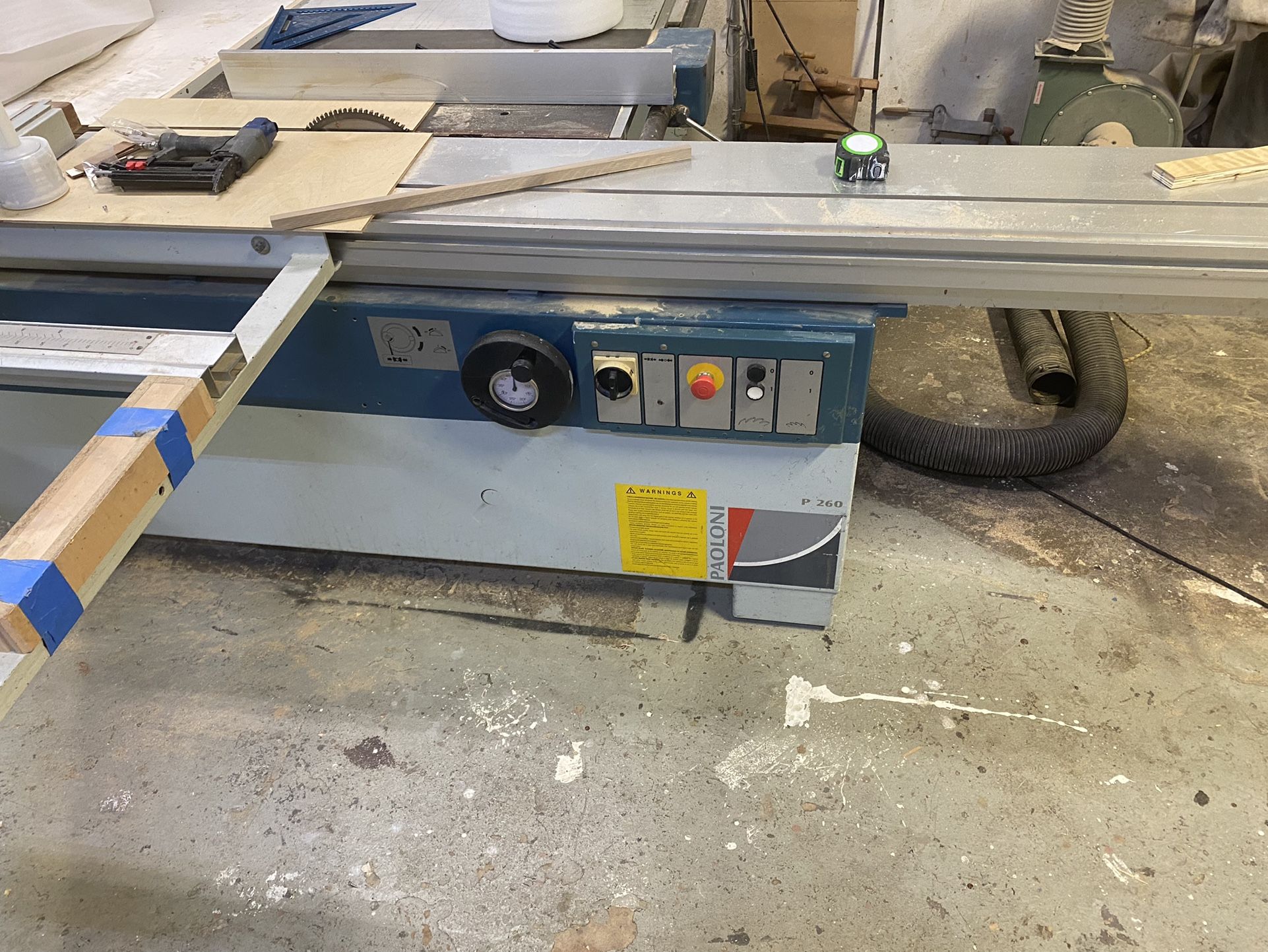Sliding Table Saw 