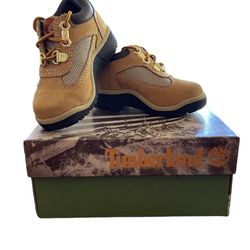 Timberland Field boot Size 5.5 Toddler