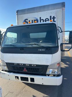 Truck mitsubishi fuso diesel box 14 ft