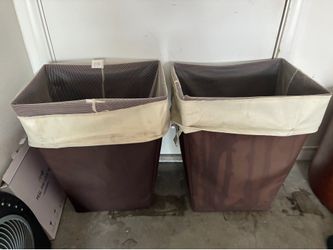 Par de cestos para ropa ($15 x los 2)