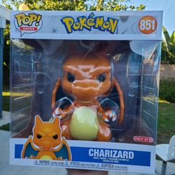 Funko pop Pokémon Charizard Jumbo 10"