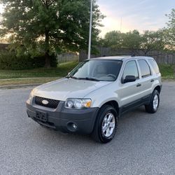 2005 Ford Escape XLT 