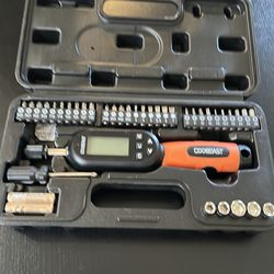 Digital torque screwdriver set
