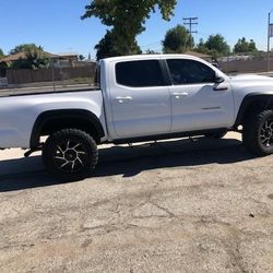2017 Toyota Tacoma