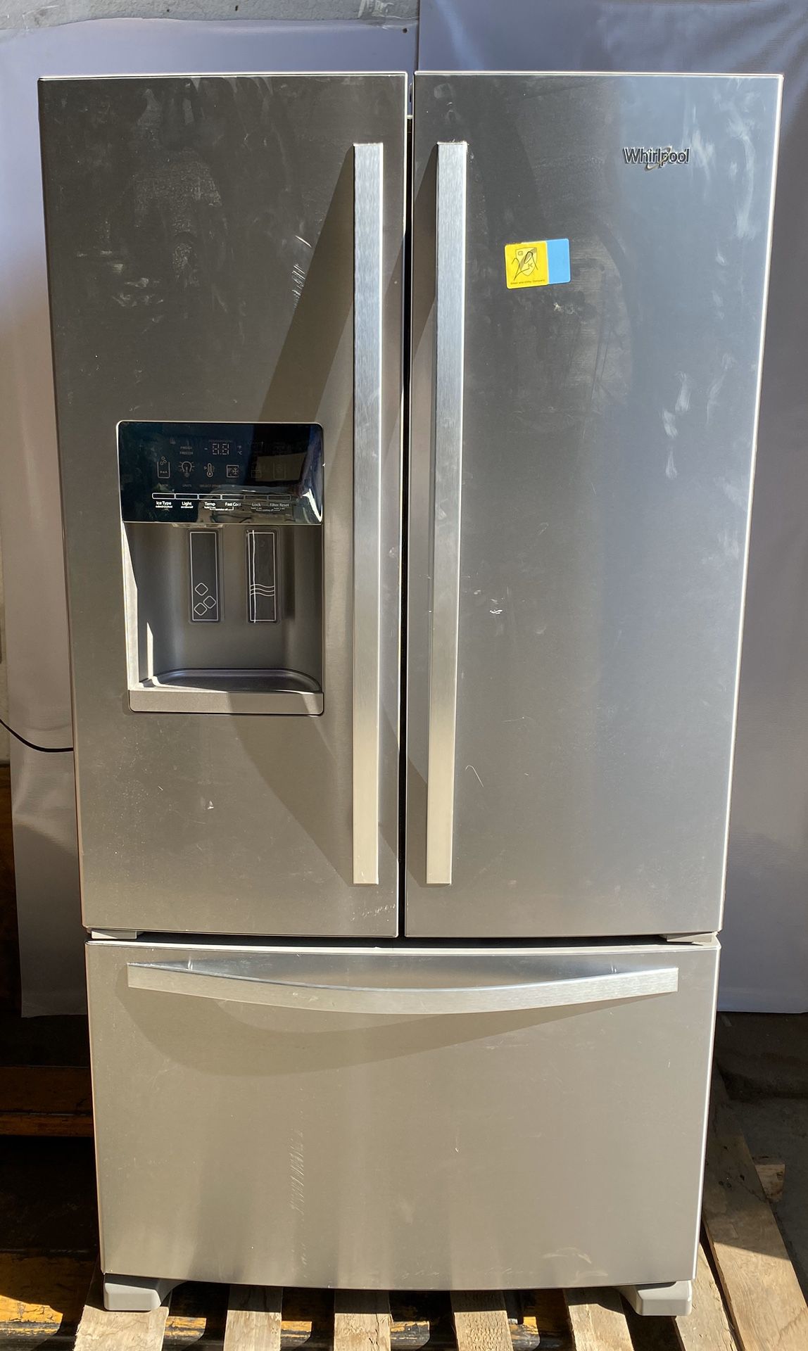 Whirlpool WRF555SDHV 24.7-cu ft French Door Refrigerator with Ice Maker (Fingerprint-Resistant Stainless) ENERGY STAR **Not working properly for part