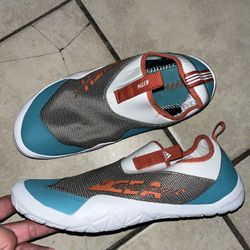 Sz 6 Adidas Kith Terrex Water shoes 