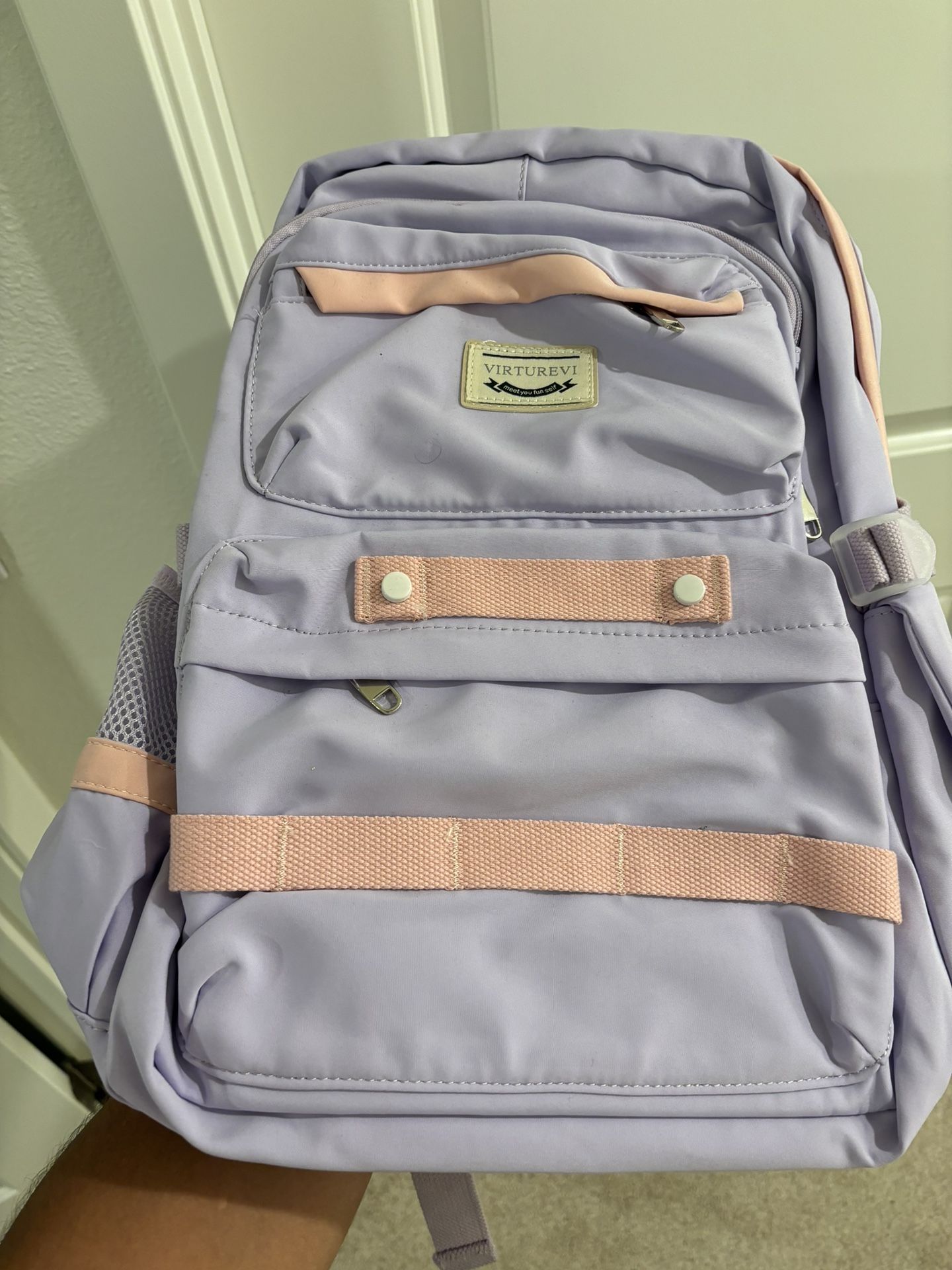 VIRTUREVI Backpack