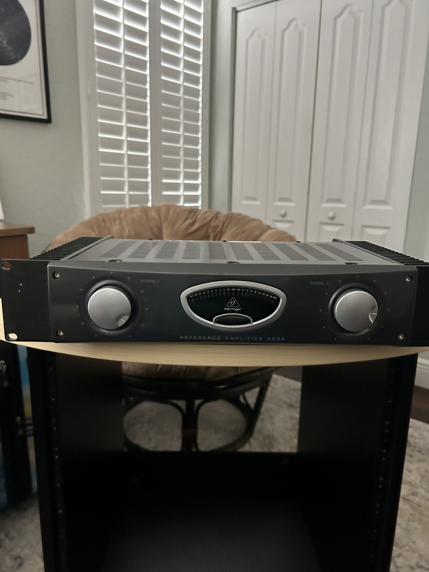 Behringer A500 Amplifier
