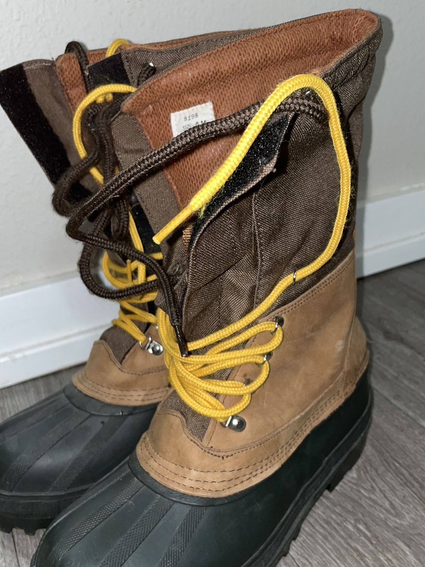J Crew Snow Boots Men’s Size 8 Like New