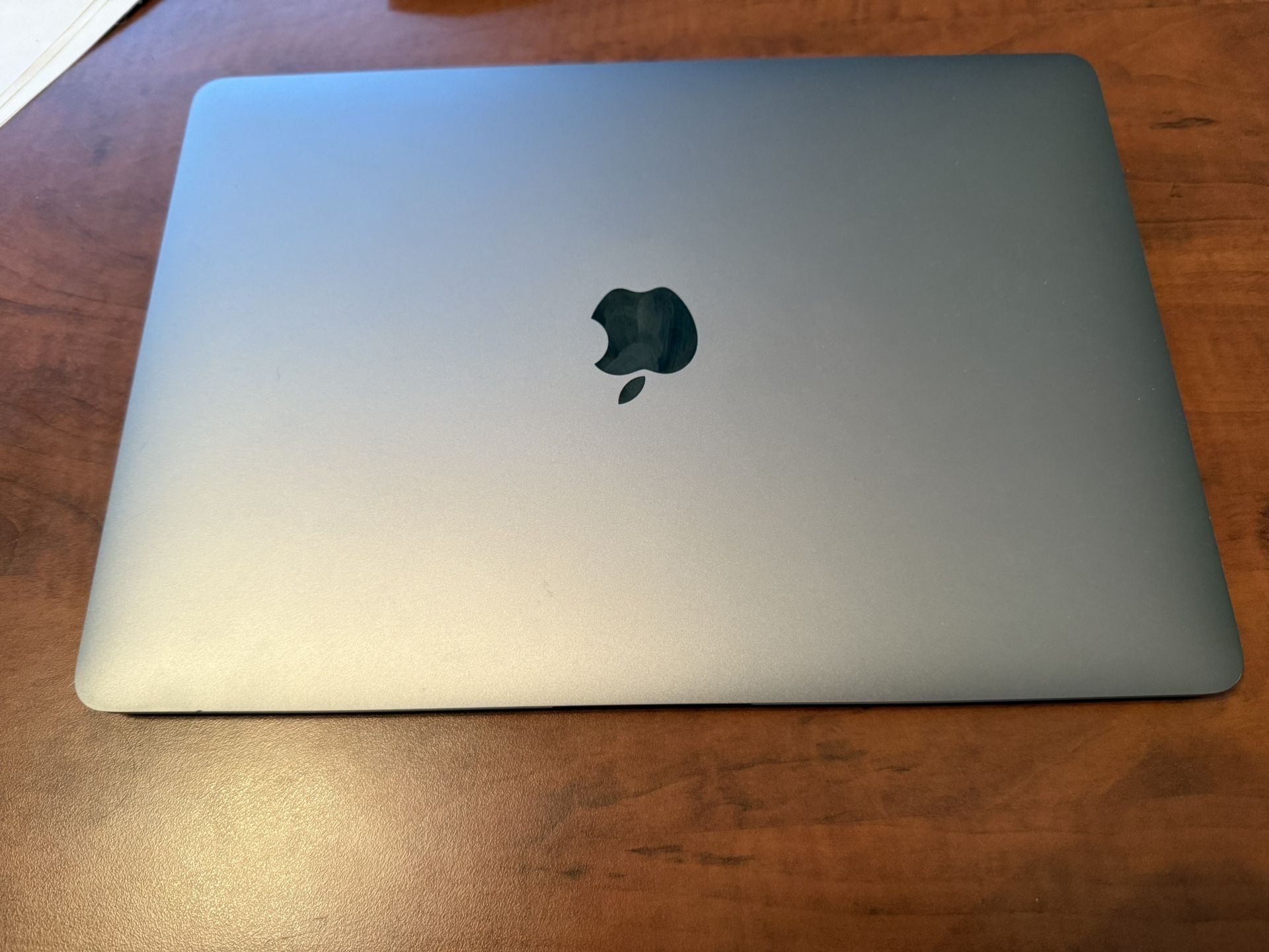 MacBook Air M1 256gb With Apple Care Plus