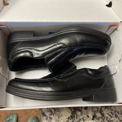 Men’s Shoes Size 6