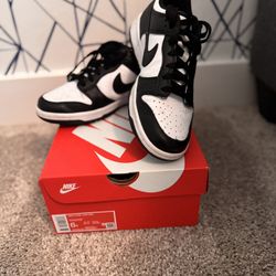 Nike Dunks women’s 