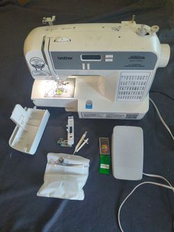 Brother CE-5000PRW  Computerized Project Runway Sewing Machine