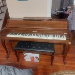 BALDWIN PIANO 