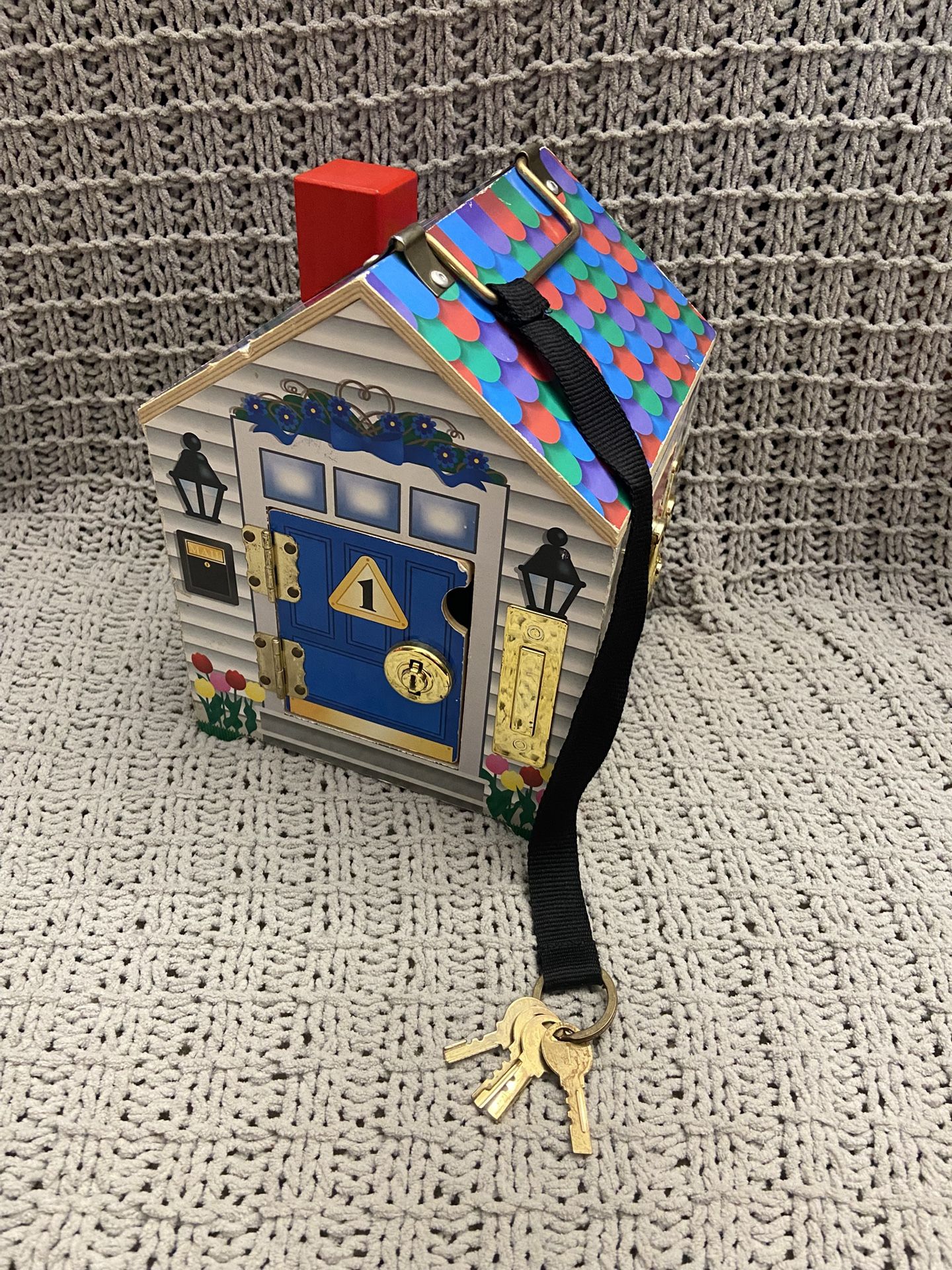 Melissa And Doug Wooden Kids Doorbell House