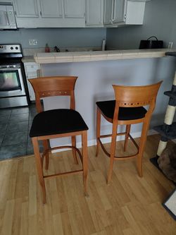 Nice Wooden Barstool Chairs For Sale ASAP