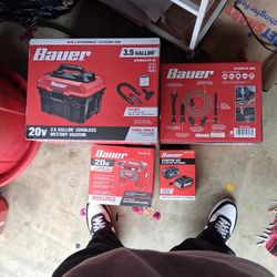 Bauer Wet Dry Vacuum