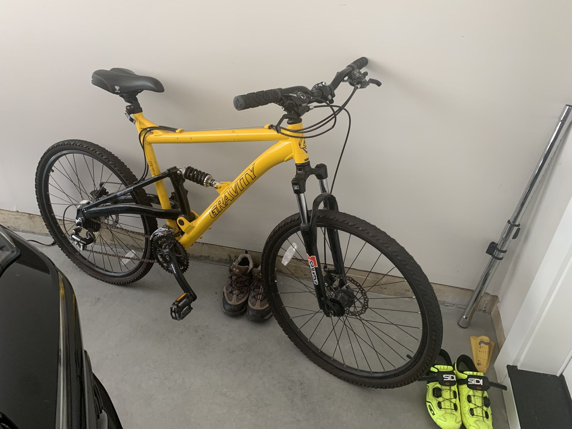 Gravity Mountain Bike