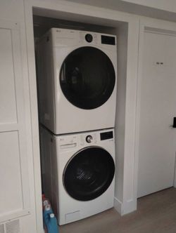LG Washer and Dryer Set ThinkQ