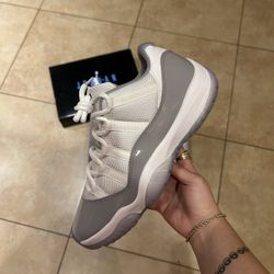 Jordan 11 Retro Low Grey Cement 