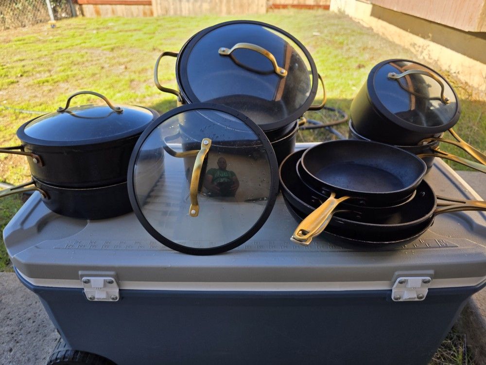 Thyme & Table Pots And Pan Set