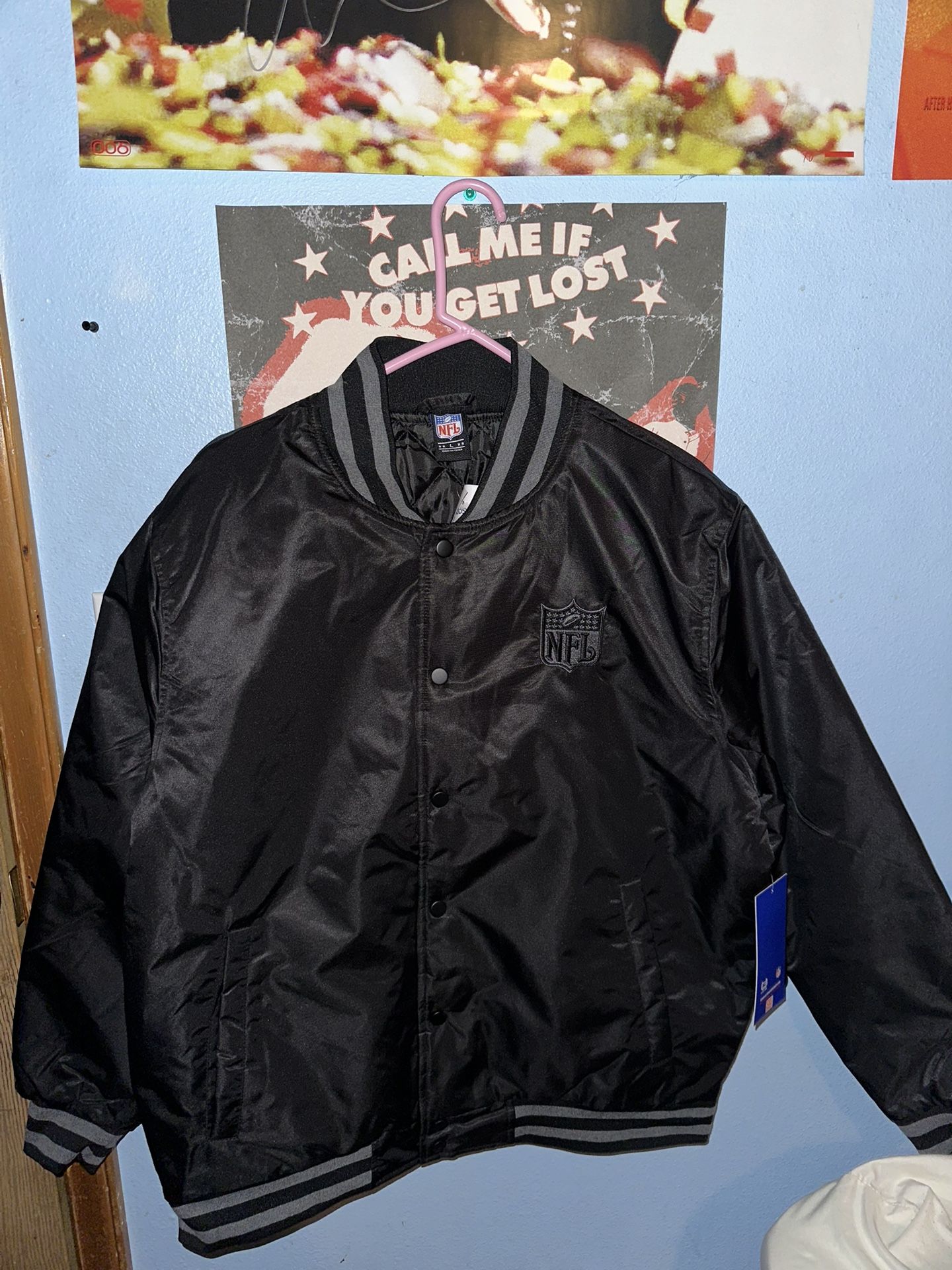 NFL Bomber Jacket Black Sized L
