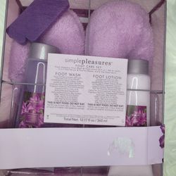 NWOT Simplepleasures Foot Care Set 