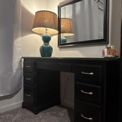 Desk With Mirror Vanity Set 