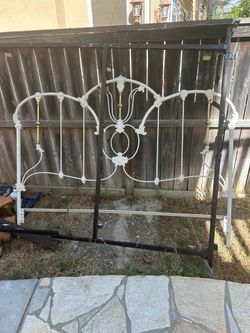 California king White bedframe w/mattress