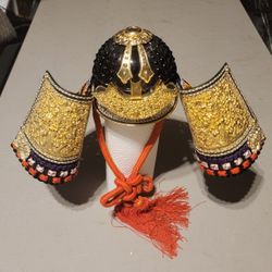 Mid-Size Japanese Kabuto Display Helmet – Hand-Laced Decorative Samurai Armor 14"