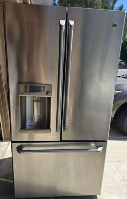 GE Refrigerator