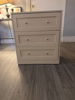 3-Drawer Dresser beige
