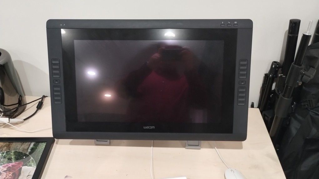 Wacom Cintiq 22HD Monitor Tablet Touchscreen