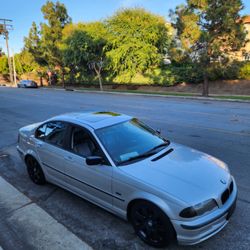 2001 BMW 325i