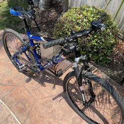 Giant mountain bike Full suspension $499